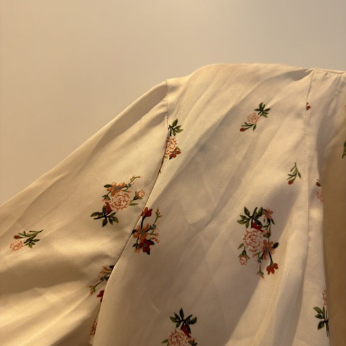 Satin cream floral shirt like new, versatile layering piece