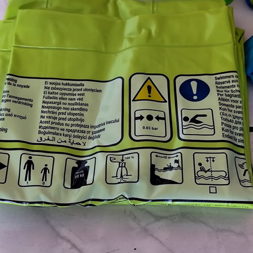 Complete Beach Set with 2 Intex Mattresses and Sand Toys like new