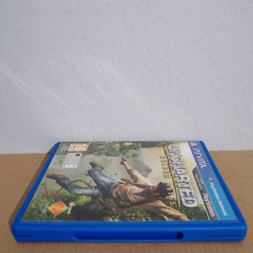 Uncharted Golden Abyss PS Vita case and cover used, no game