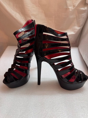 Second Lady platform shoes used, black size 37