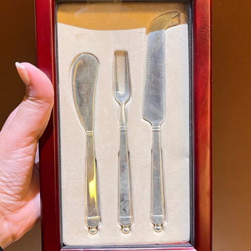 Antique cheese cutlery set like new with wooden box