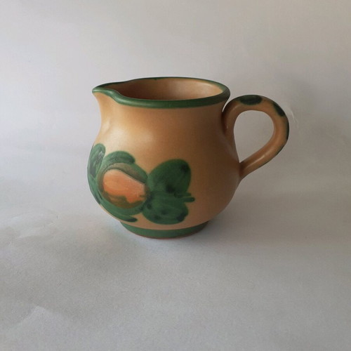 Ceramic milk jug like new