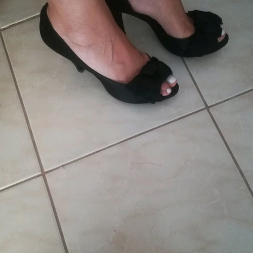 Nak satin stiletto shoes used, leather inside, 9cm heel, black