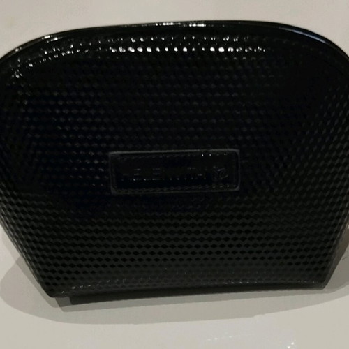 Helenvita toiletry bag black like new