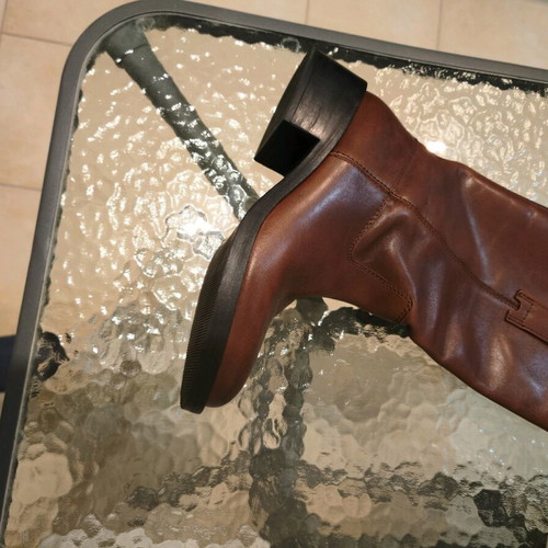 Zara leather boots size 38 like new, brown