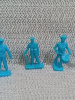 Plastic military figures used, French Navy, pack of 4