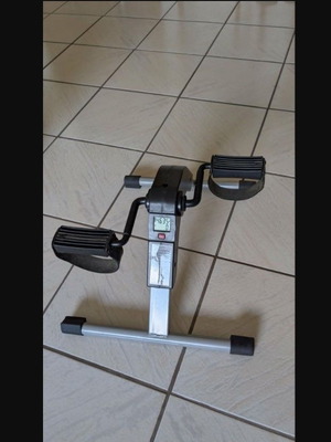 Mobility Trainer floor bike like new with LED screen