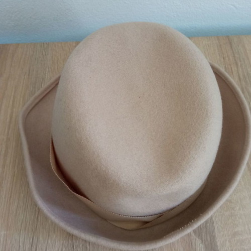 Vintage women's hat used