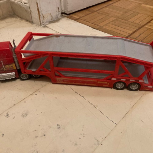 Mac Truck from Macqueen by Mattel like new