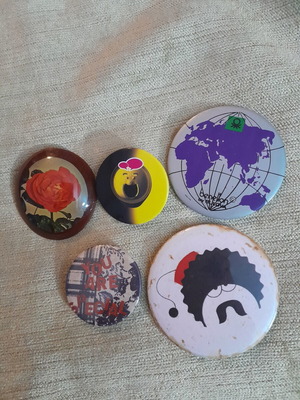 Vintage pin set used