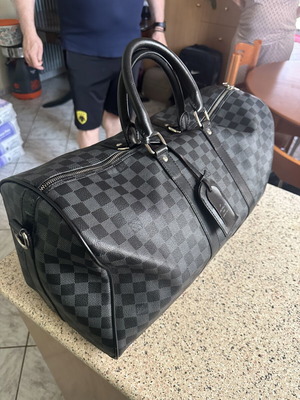 Τσάντα Louis Vuitton σαν καινούργιο