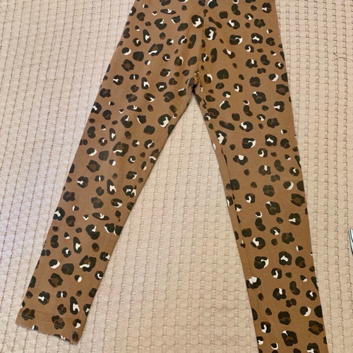 ZARA Kids set with blouse and leopard leggings like new, size 6-7