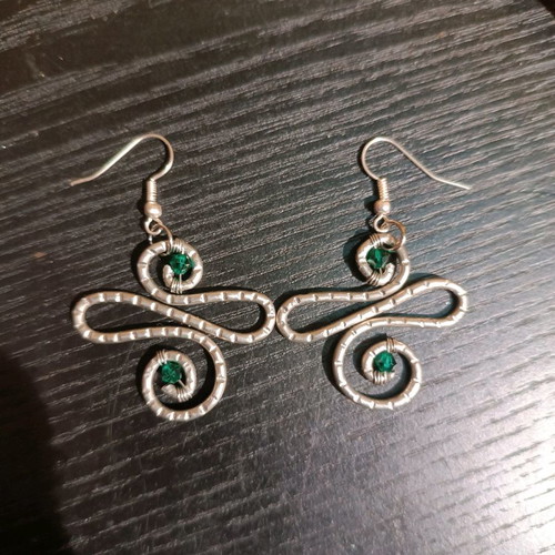 Handmade earrings new with green and silver crystal