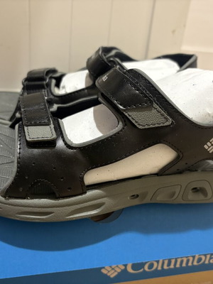 Columbia sandals new, size 36, black and gray