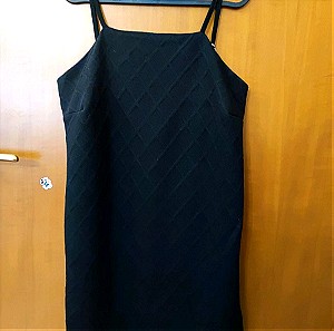 Μαύρο γυναικείο φόρεμα