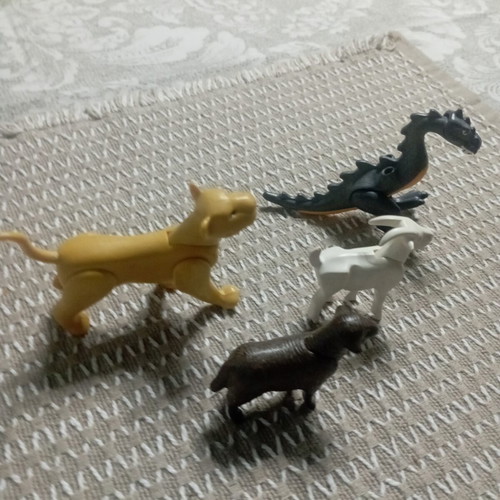 Playmobil various animals and dragon used