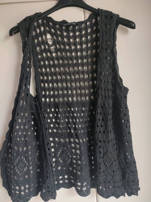 Knitted summer top like new, black