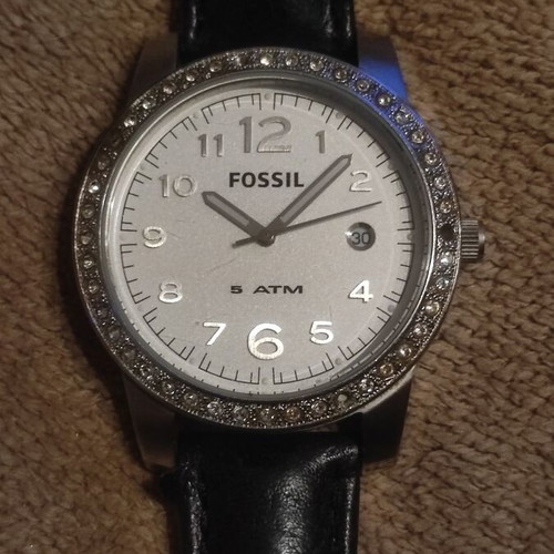 Fossil women's watch like new with three straps 38mm