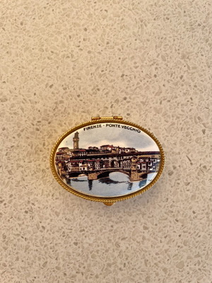 Vintage metal pill or jewelry box with Firenze Ponte Vecchio design