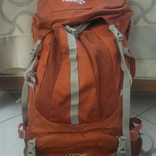 Lowe Alpine Khumbu 65-80 lt mountaineering backpack like new