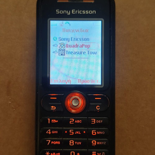 Sony Ericsson W200i vintage mobile phone used