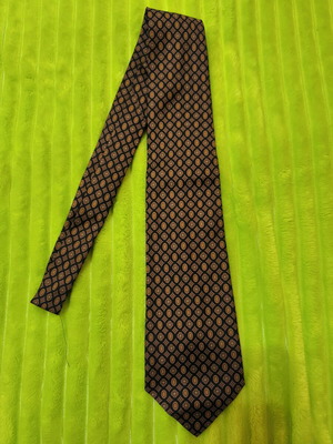 Men's Italian silk tie like new