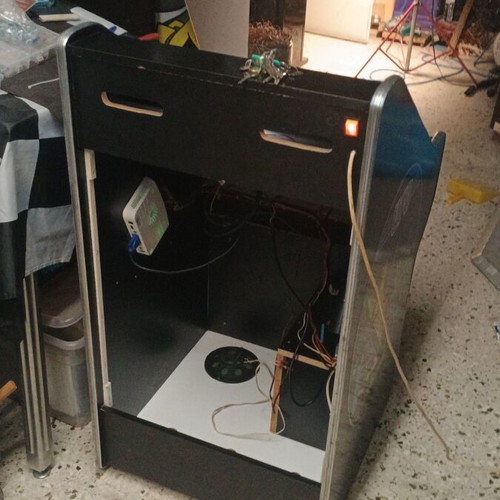 Arcade UFO classic 21' refurbished arcade cabinet