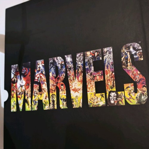 Marvels Platinum Edition Collectors like new