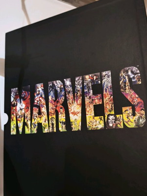 Marvels Platinum Edition Collectors като нов