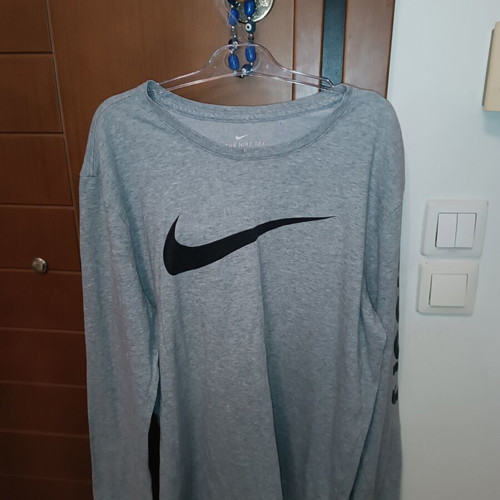 Nike gray large long sleeve shirt used