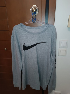 Nike gray large long sleeve shirt used