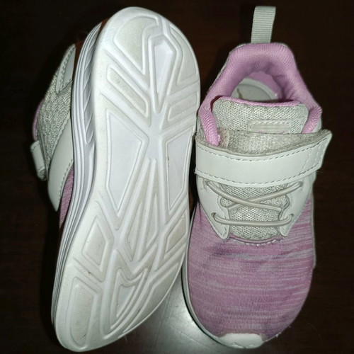 Puma kids athletic shoes used size 23 purple color