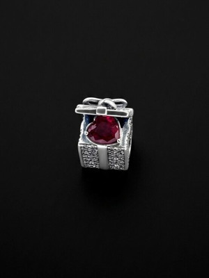Pandora Sparkling Gift Box Charm red and silver, like new