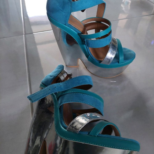 Pink Woman sandals used with blue and silver straps, size 37