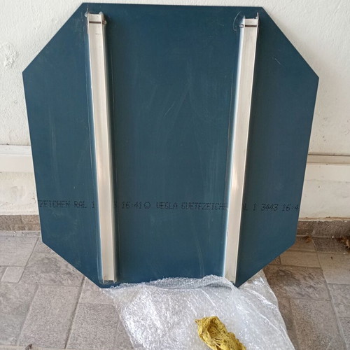 Bijouterie mirror used, dimensions 0.73 x 0.68 m