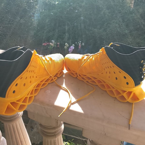 Superplay Athletic Shoes like new, gym and basketball