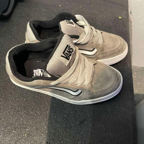 Vans Hylane sneakers used, size 34, grey