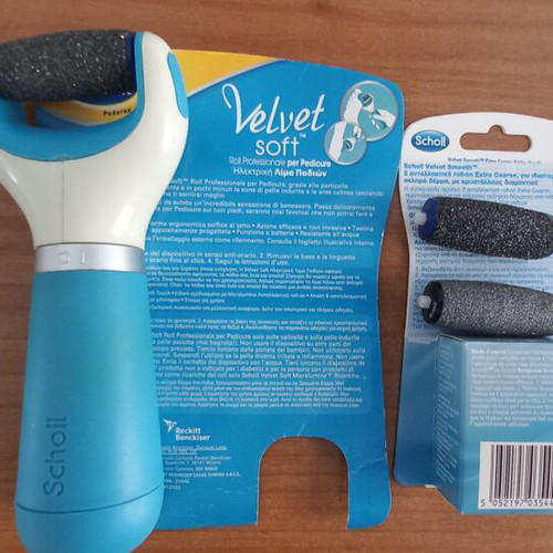 Scholl electric foot file Velvet Soft like new with 2 extra coarse roll-on refills