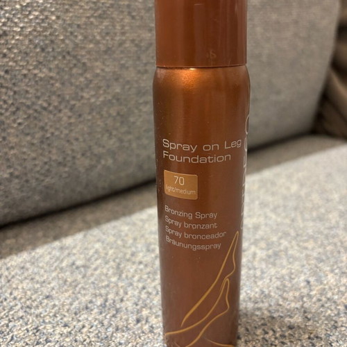 Leg bronzing spray slightly used