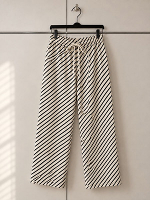 Satin pants with stripes, new, size M
