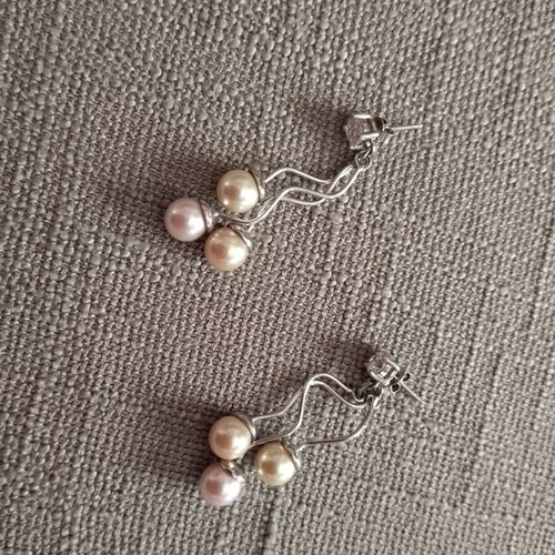 Dangling earrings with multi-tone pearls and zirconia like new