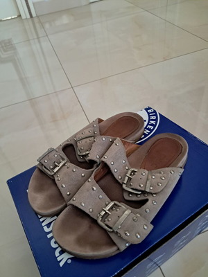 Leather sandals used, size 38, beige