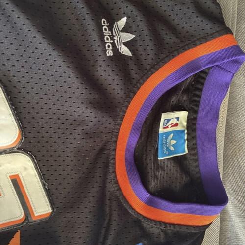 Charles Barkley Phoenix Suns jersey used, classic collectible
