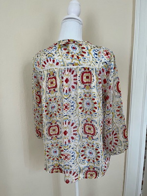 See U Soon blouse like new, white with multicolor pattern