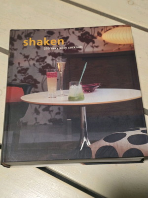 Shaken: 250 Very Sexy Cocktails βιβλίο νέo