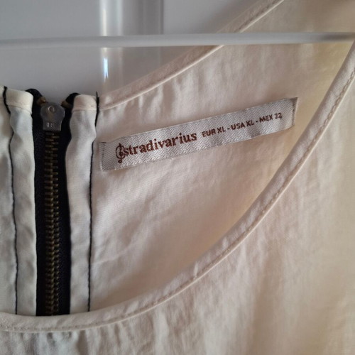 Stradivarius Basic Top XL like new, ecru