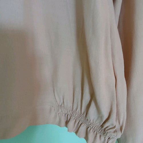 Mia F blouse like new, size M, beige