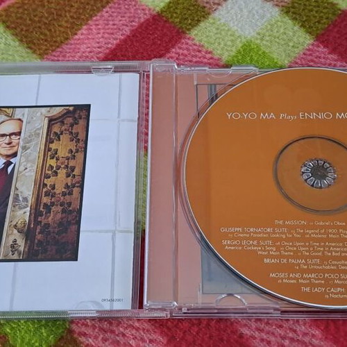 Yo-Yo Ma Plays Ennio Morricone CD like new with box now