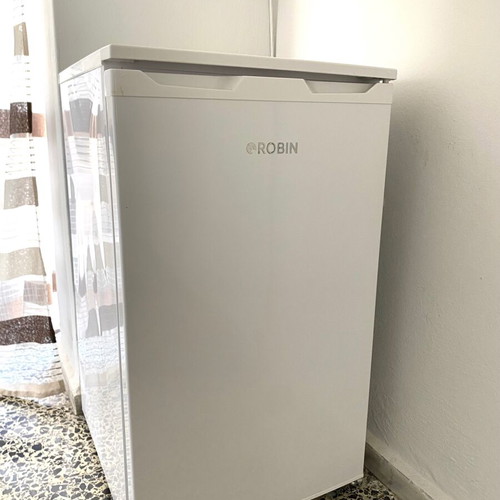 Mini Bar Robin RT-115BL refrigerator like new