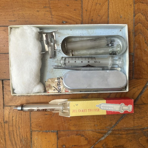 Vintage glass syringe set 5ml with 10 metal needles and case